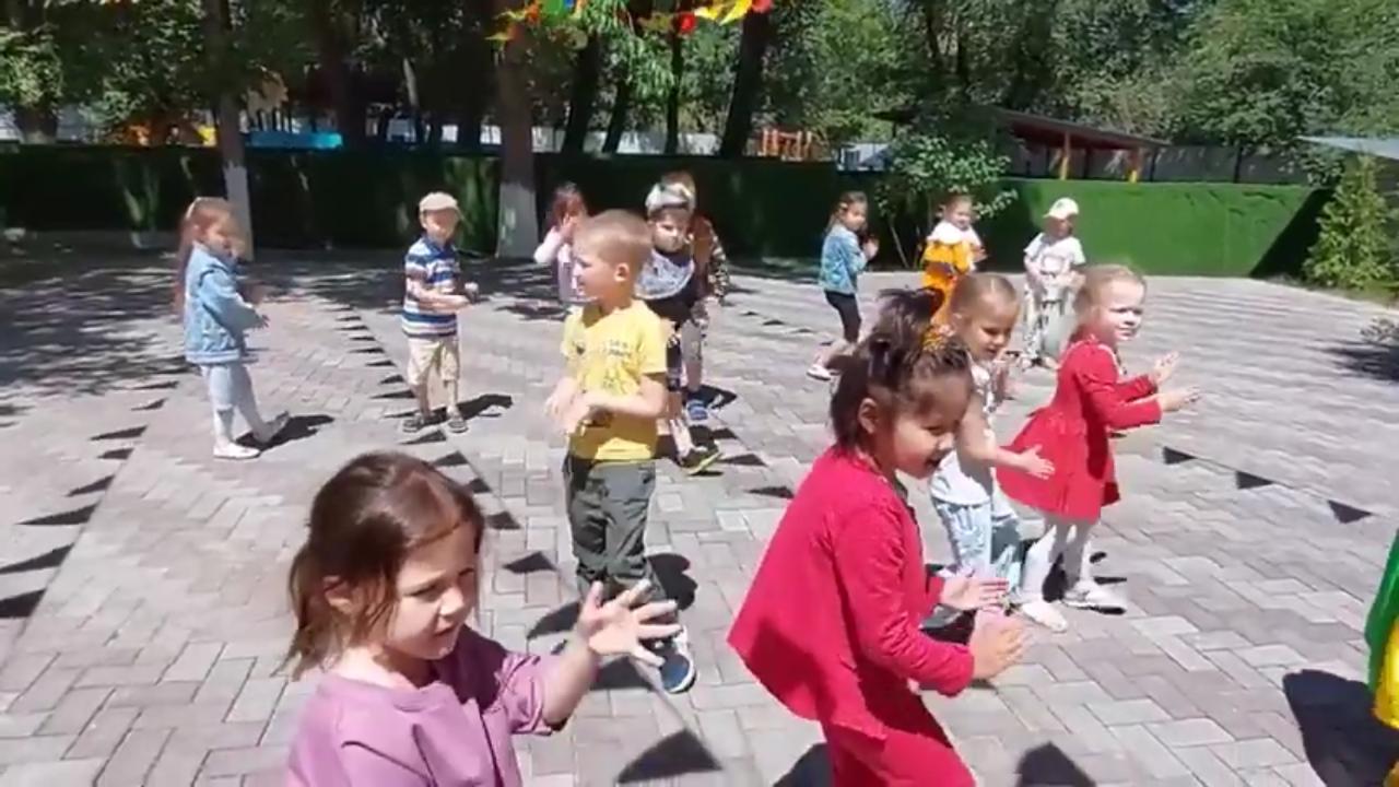 "День мыльных пузырей"